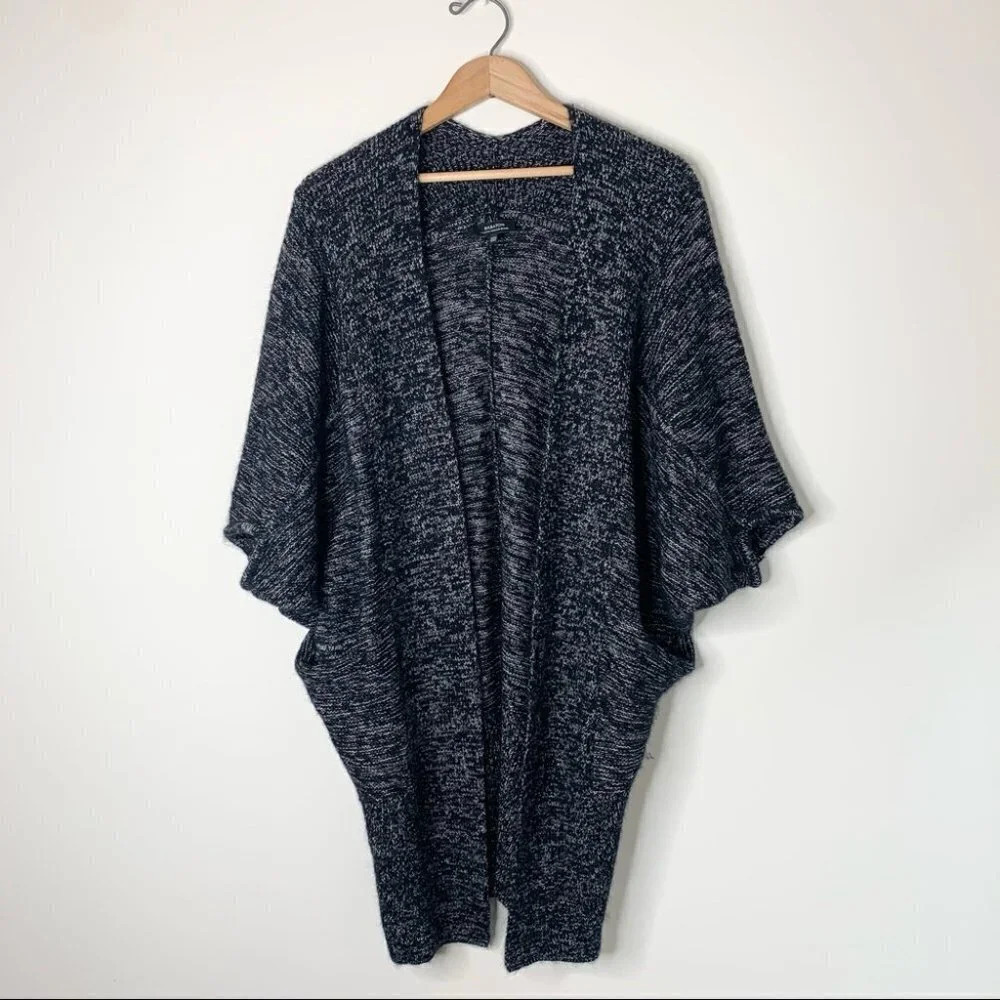 Aritzia Babaton Cardigan Sweater Wool XXS Black Neutral Cottagecore Coastal